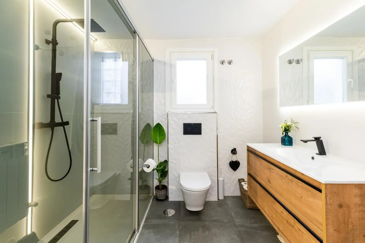 Apartamento Inteligente Con Vistas A La Alhambra Granada Apartment
